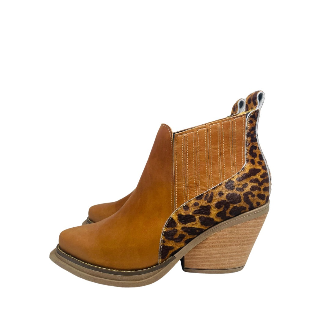 Botín Franchesca Camel Print